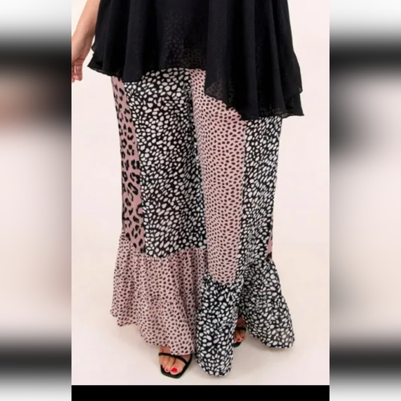 Leopard Print Color Block Ruffled Plus Size Pants - Picture 4 of 4